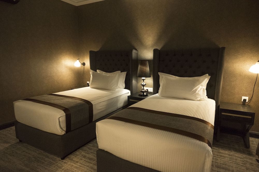 undefined 1969 Business Suites 7