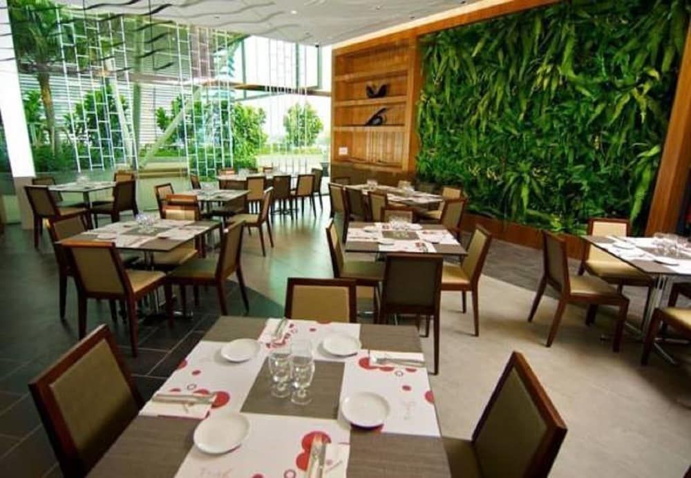 undefined Vinos Asia at Swiss Garden 7