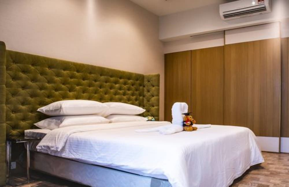 Expressionz Professional Suites by MyKey Deluxe Studio, 1 King Bed 2