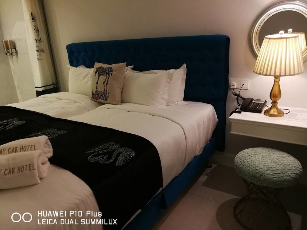 undefined 1 Day Car Hotel Station 18 3