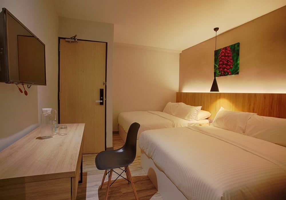 undefined The Marion Hotel 4