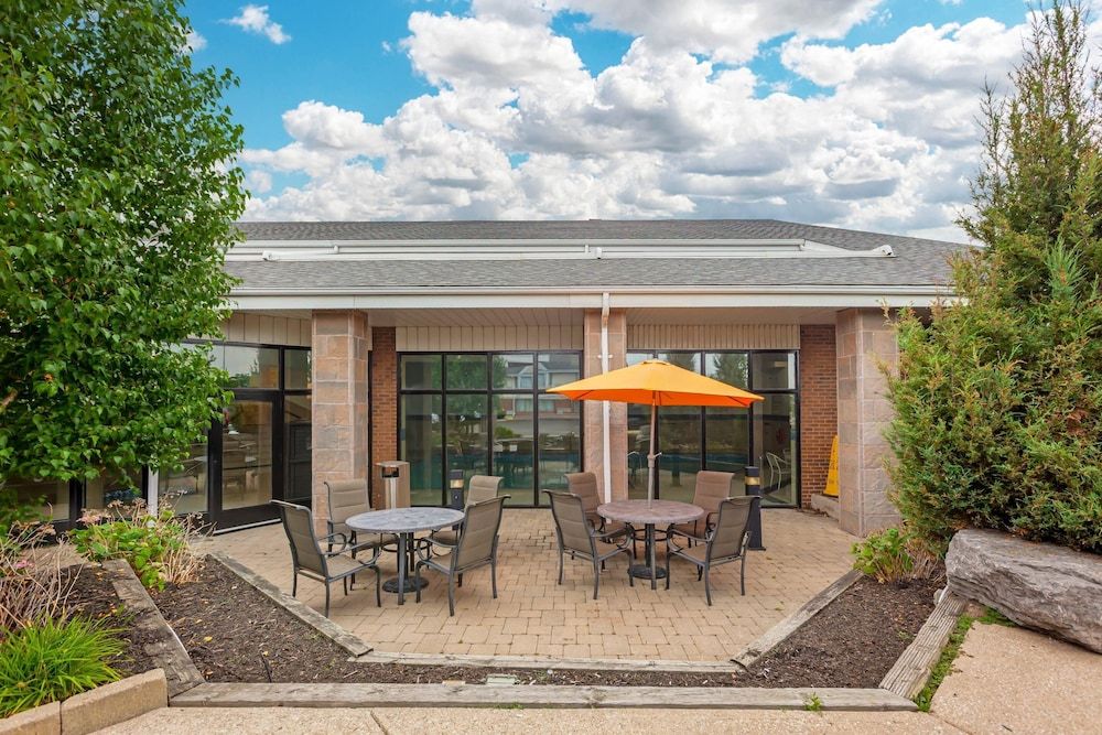 undefined Quality Inn & Suites 3