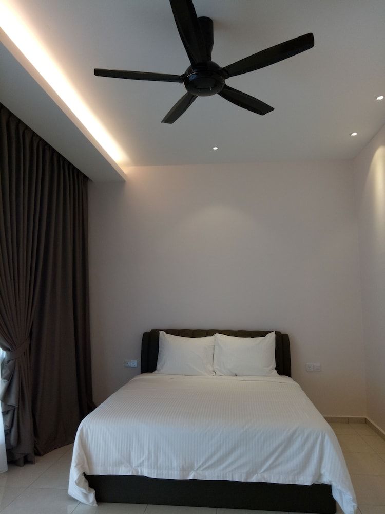 Imperial Cottage Westin 7-Bedroom 11