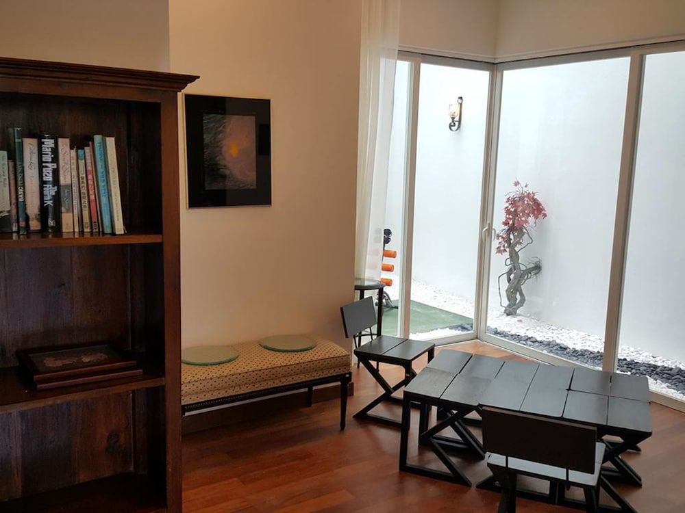 undefined La Maison 100 4