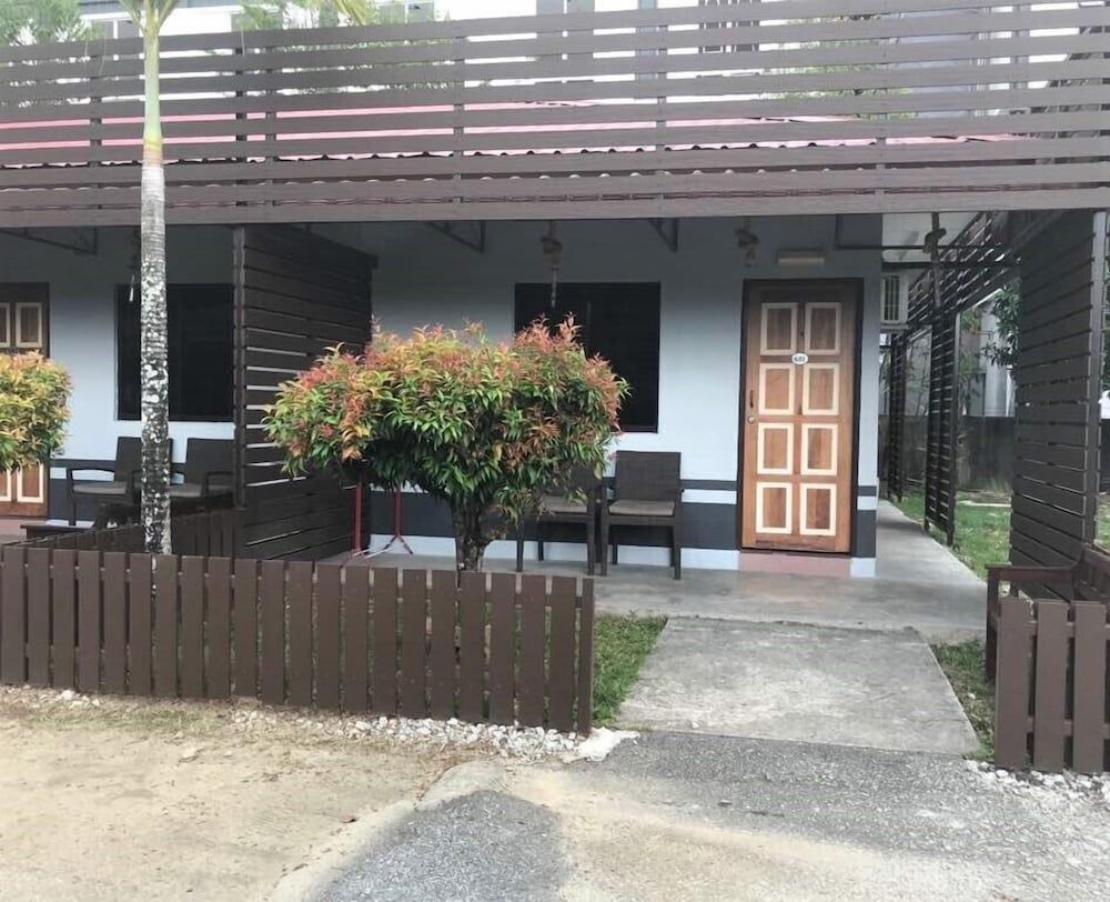 undefined Shell Out Cenang Beach Resort 7