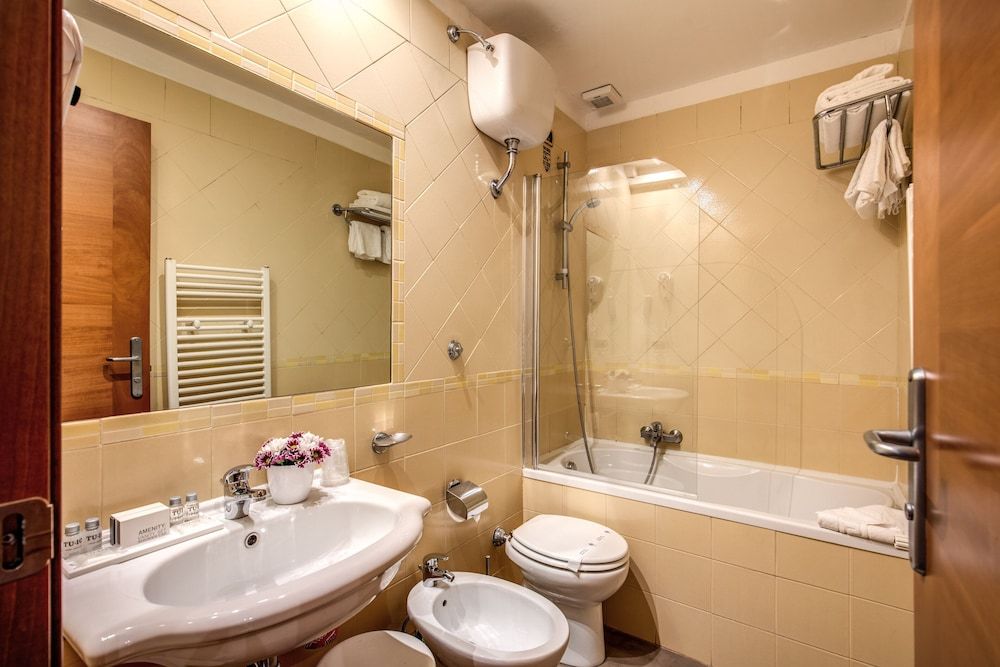 Hotel Villafranca Double Room 6