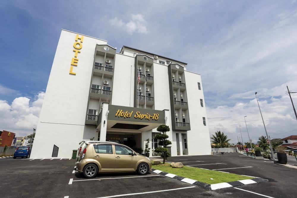 undefined Hotel Suria 18 10