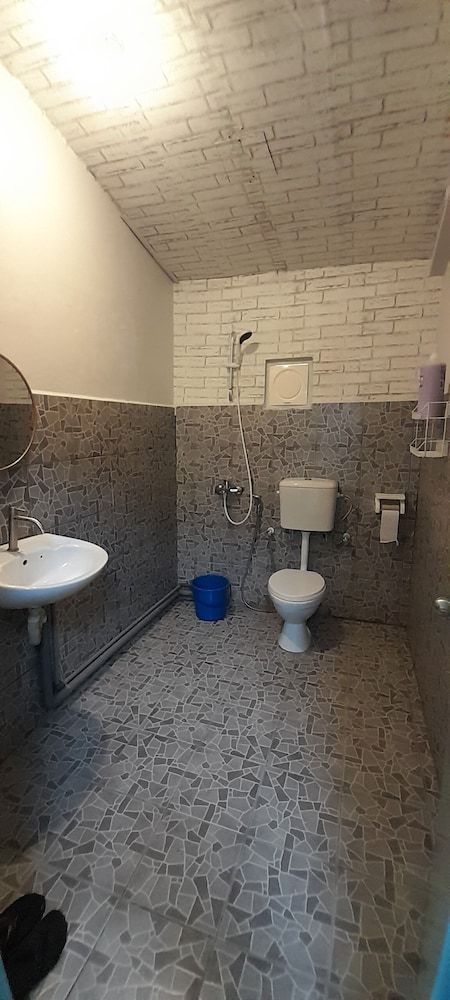 Wind Valley Farmstay Family House 15