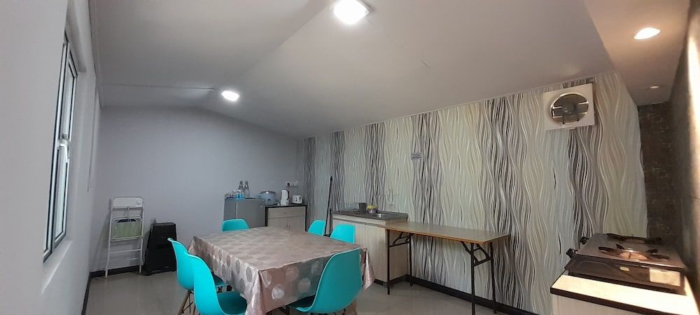 Wind Valley Farmstay Family House 9