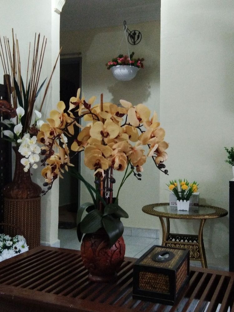 undefined Aini's Guest House In Vista Amani Condo 5