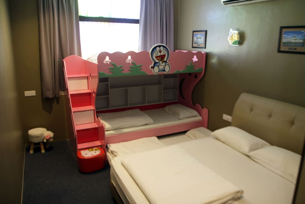 Shamrock Greenhill Family Studio Suite 3