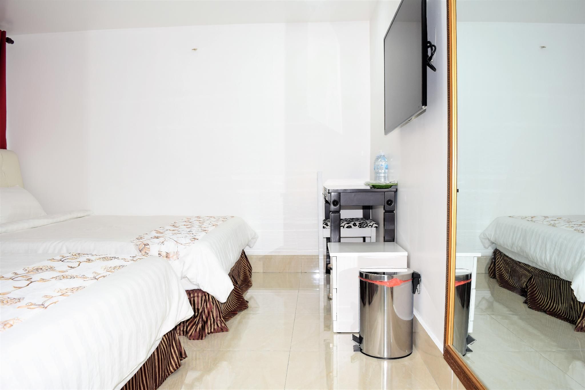 undefined S Rose Hotel 10