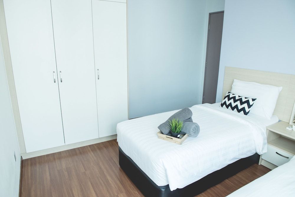 One Amerin Mall & Suites Apartment, 3 Bedrooms 8