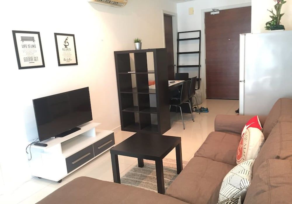 undefined Marc Residence B2906 by SYNC 6