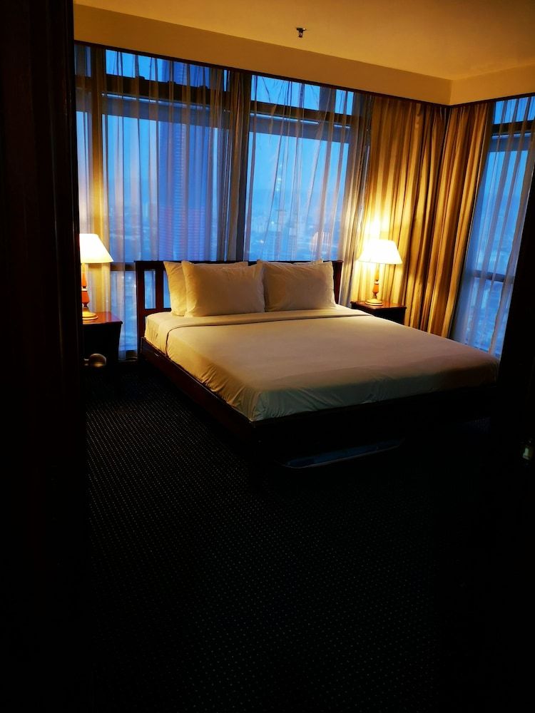 undefined Sweet Dream Suites at Times Square 4