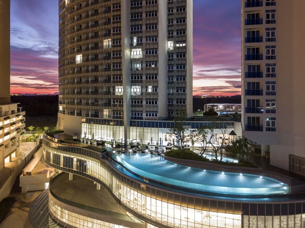 undefined Pinetree Marina Resort 7