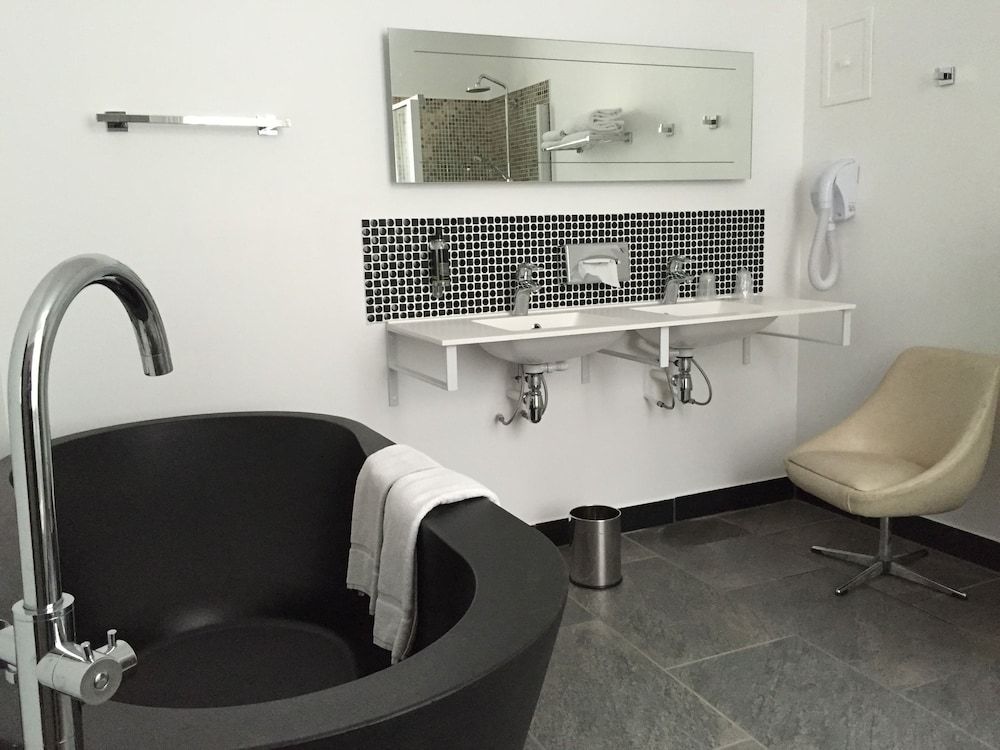 Le Grand Hotel Tours Junior Suite (Family) 13