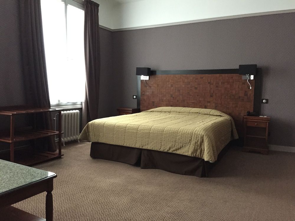 Le Grand Hotel Tours Junior Suite (Family) 9