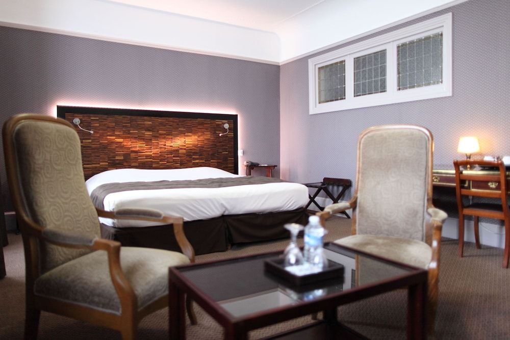 Le Grand Hotel Tours Junior Suite (Family) 4