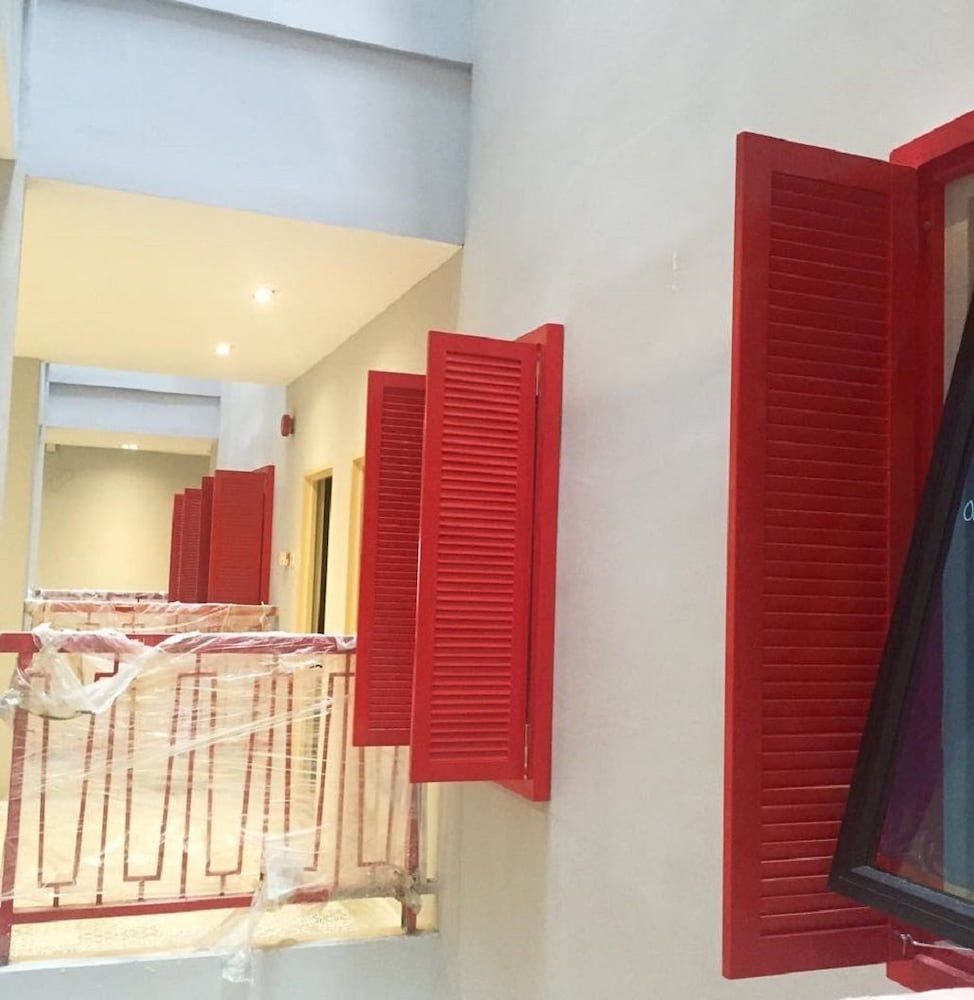 undefined CIQ HOTEL at Jalan Trus 5