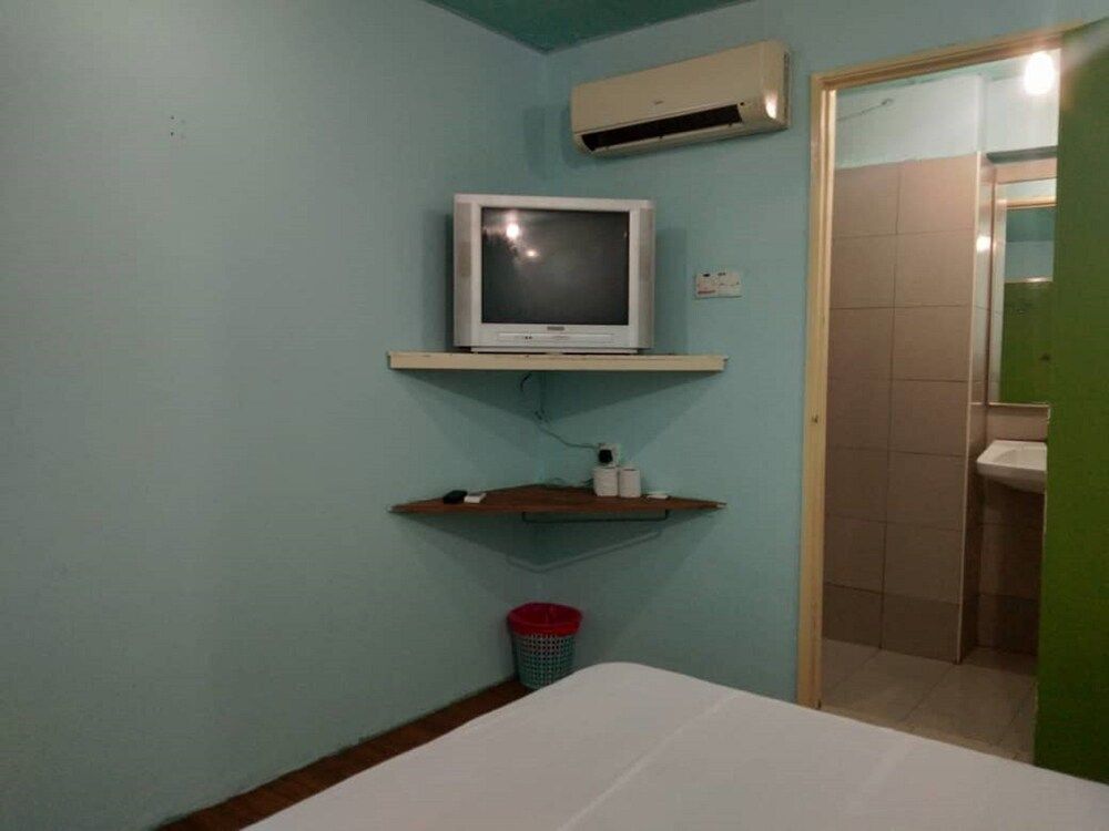 Petaling Street Hotel Chinatown Standard Room, 1 Queen Bed, No Windows 3