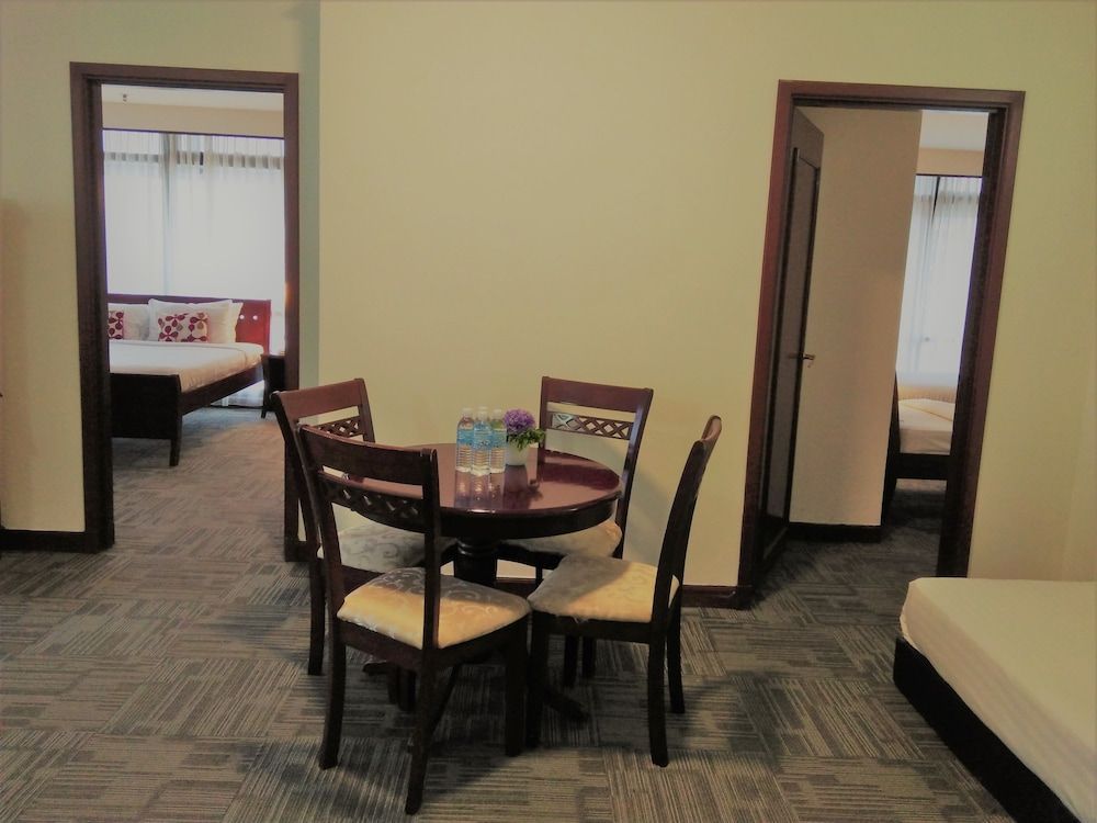 2 Bedroom