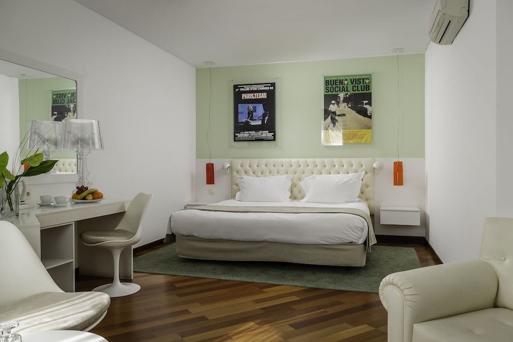 undefined Hotel Florida 10