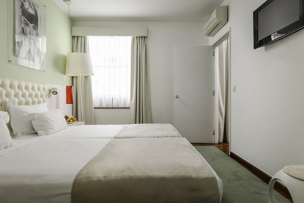 undefined Hotel Florida 2