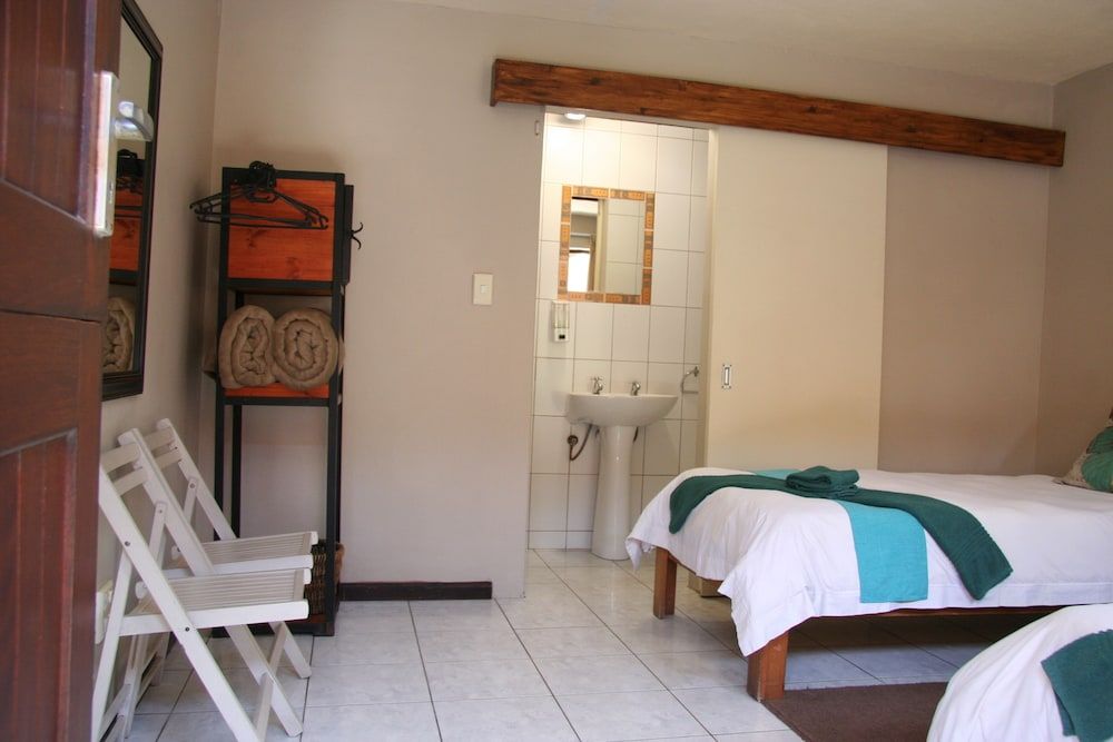 Dunedin Star Guesthouse Standard Twin Room, 2 Twin Beds 3