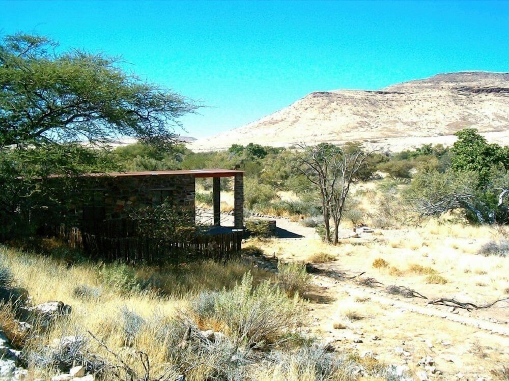 Tsauchab River Lodge Family Quadruple Room 4