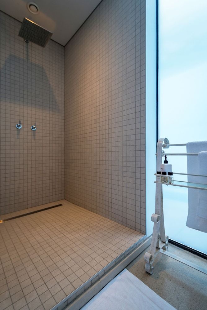 Livega House Executive Suite, 1 King Bed 8