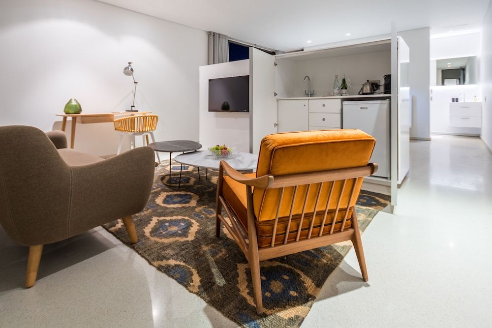 Livega House Executive Suite, 1 King Bed 3