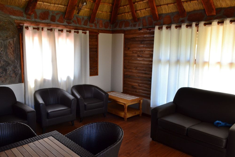 Namib's Valley Lodge Family Bungalow, 2 Bedrooms, Mountain View 5