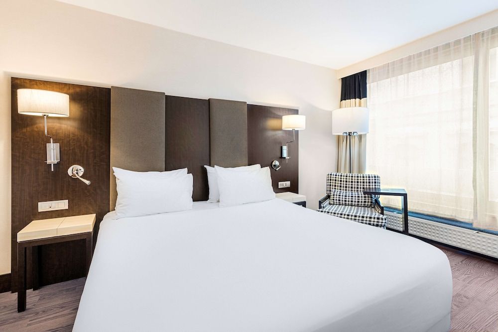 NH Brussels Stéphanie Standard Room 3