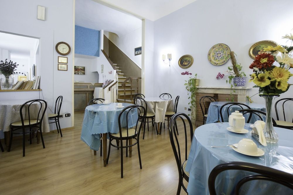 undefined Piccolo Hotel 5