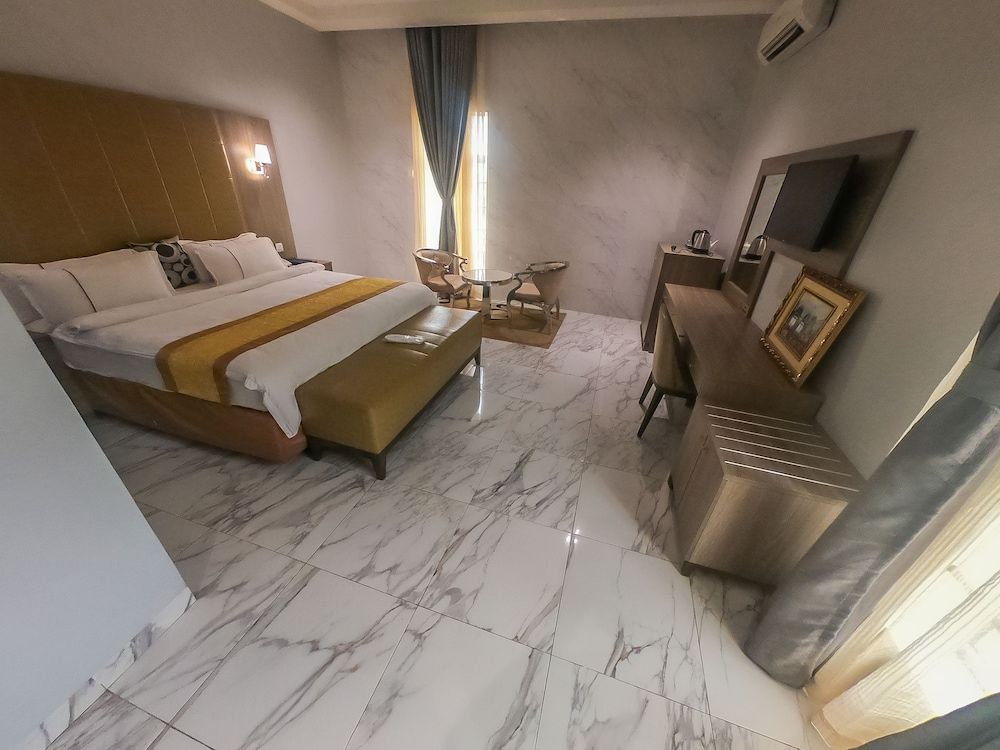 Presidential Suite