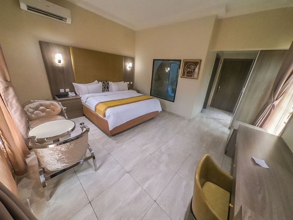 Super Deluxe Room, City View