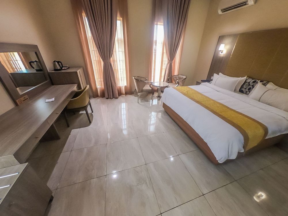 Super Deluxe Room, City View