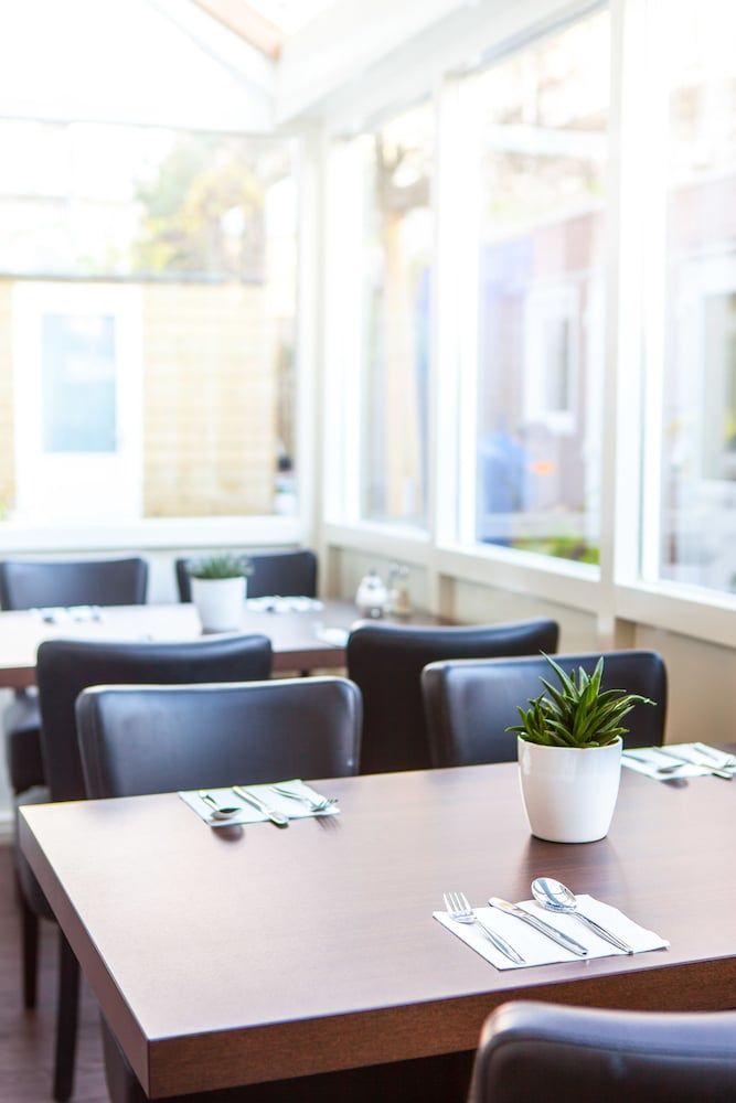 undefined Hotel Victorie 8