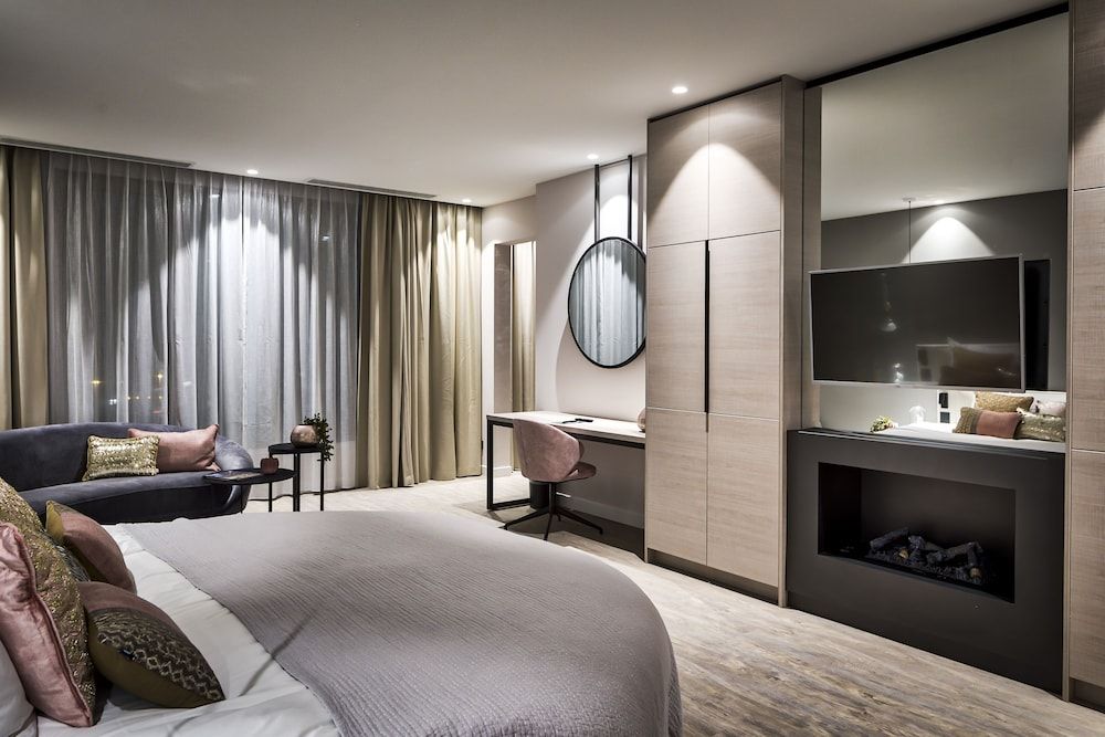 Van der Valk Hotel Tilburg Honeymoon Suite