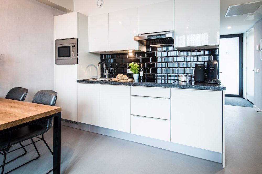 YAYS Amsterdam East by Numa 2 Bedroom Apartment 9