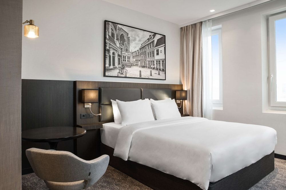 Radisson Hotel & Suites Amsterdam South Standard Room 4