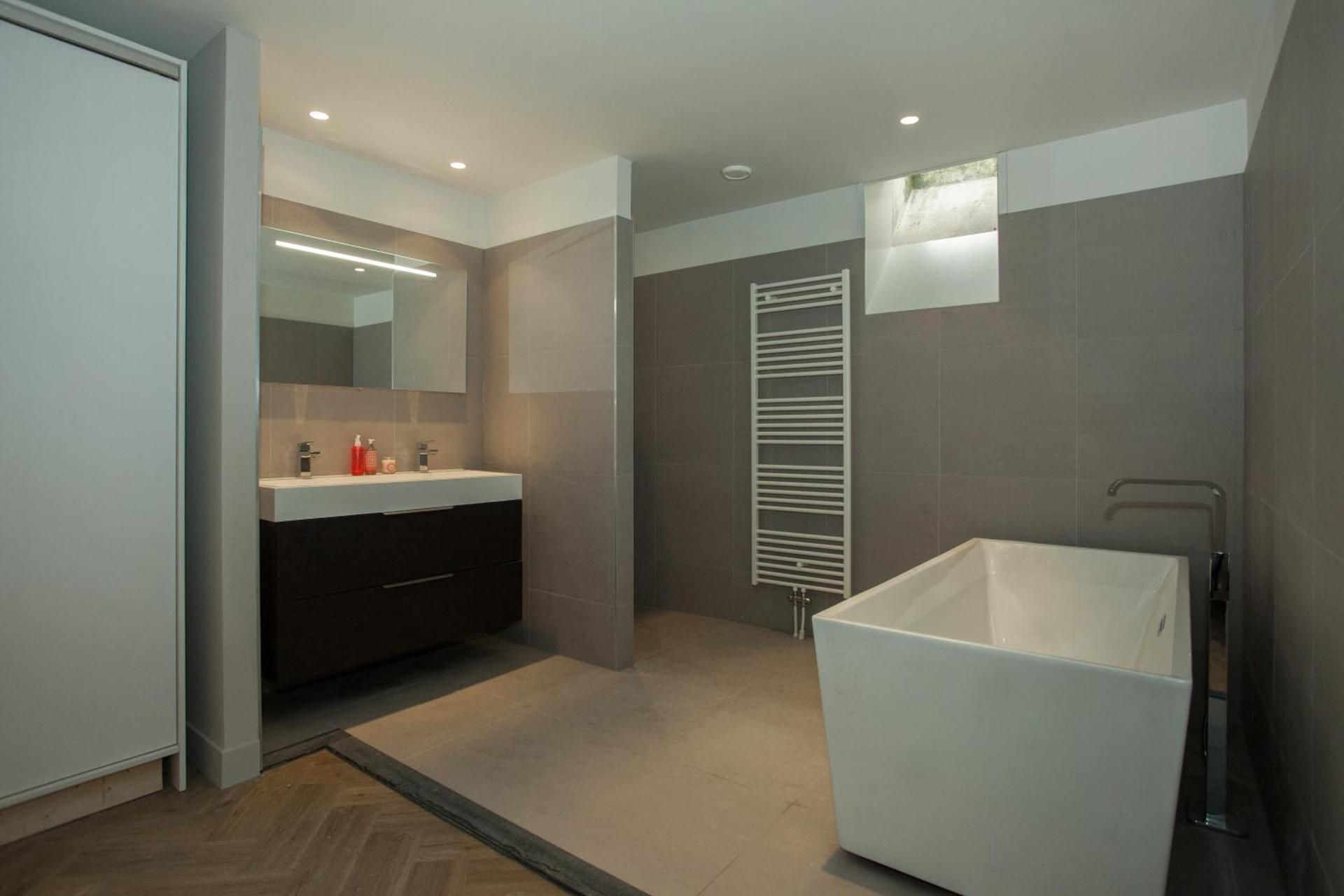 Two-Bedroom Apartment Split-Level City View