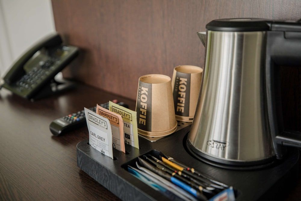 Flonk Hotel Groningen Centre, BW Signature Collection Comfort Room, 3 Twin Beds, Non Smoking 4