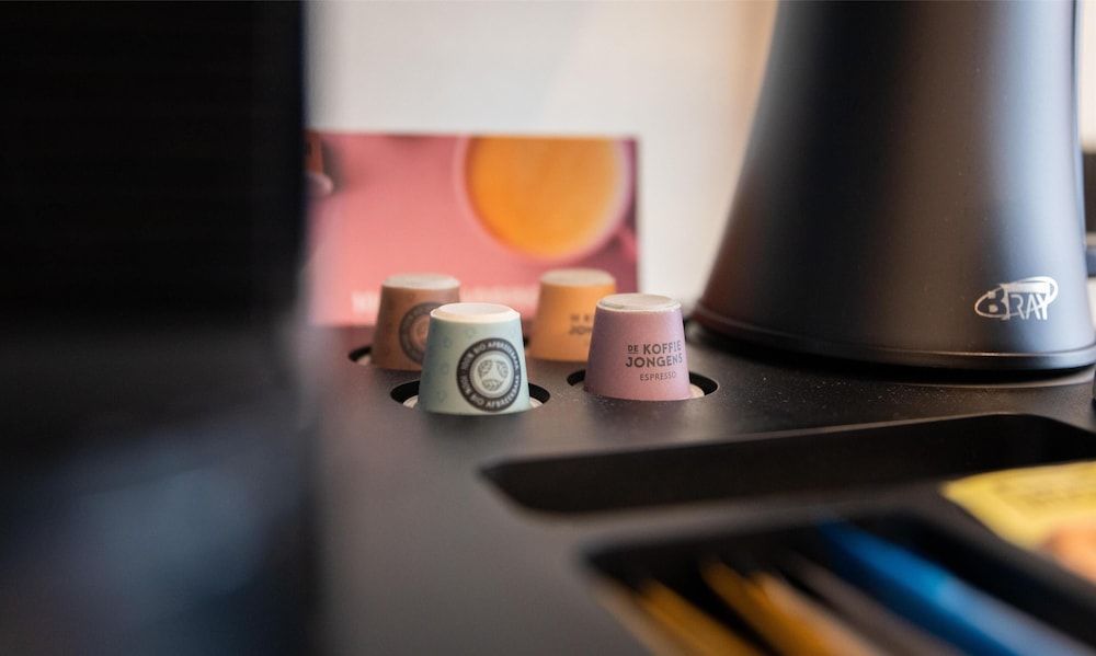 Flonk Hotel Groningen Centre, BW Signature Collection Standard Room, 1 King Bed, Non Smoking 9