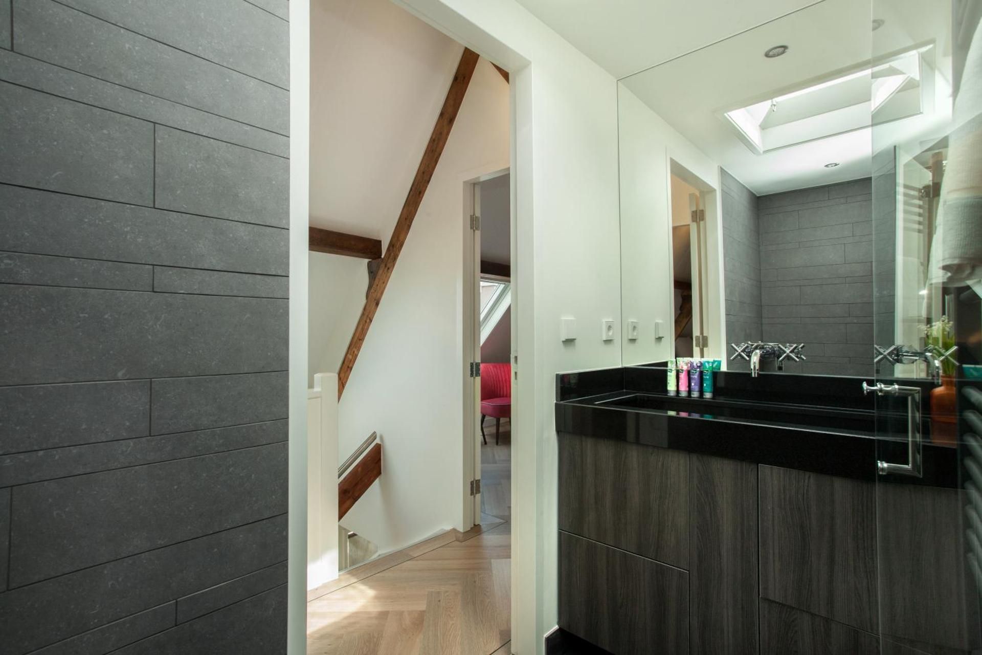 Apartment - Split Level