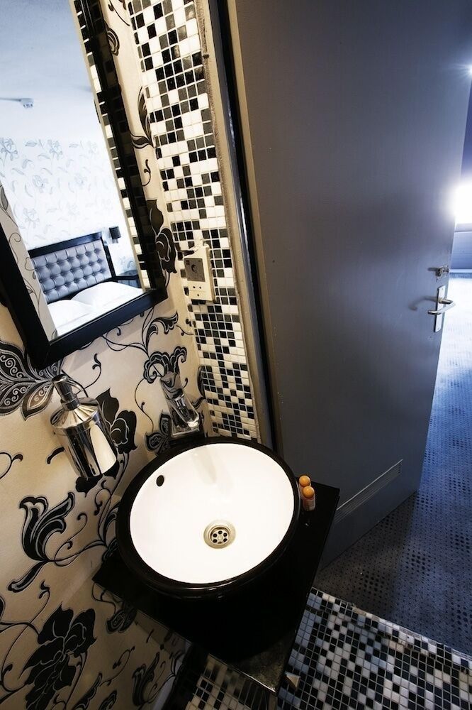 Hotel Hermitage Amsterdam Basic Room, 1 Double Bed 3