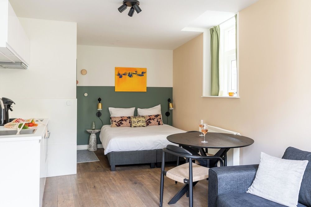 undefined Amsterdam Dockside Flats 3