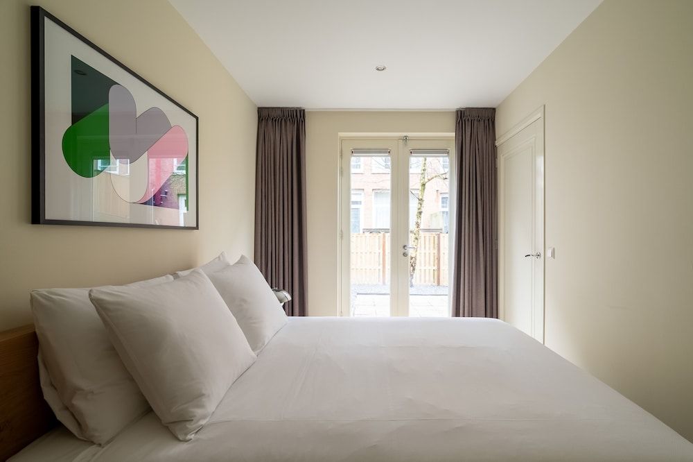 Numa | Amsterdam Oosterpark 2 Bedroom Apartment, AC, Basement Duplex 3