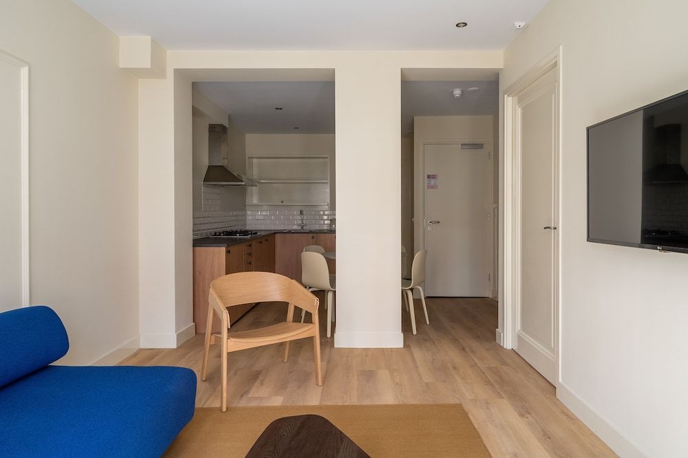 Numa | Amsterdam Oosterpark 2 Bedroom Apartment, AC, Basement Duplex 10